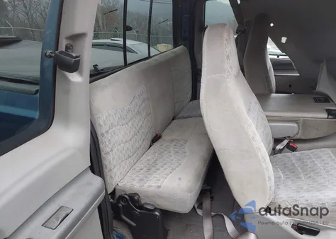 2000 Ford F-250 Lariat/Xl/Xlt из США, поврежденный, VIN 1FTNX21L8YEE23865